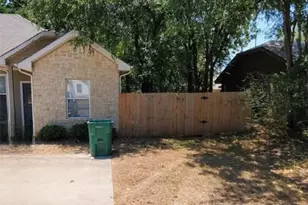 3705 Mandy Dr, Granbury, TX 76048 - Photo 3