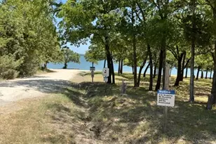 952 Lake Rd, Gordonville, TX 76245 - Photo 13