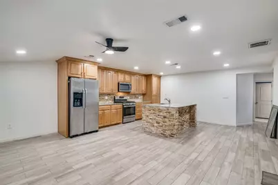 641 Freeman Drive, Garland, TX 75040 - Photo 3