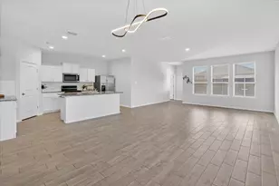 8649 Mirror Lk Dr, Fort Worth, TX 76179 - Photo 5