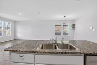 8649 Mirror Lake Drive, Fort Worth, TX 76179 - Photo 17