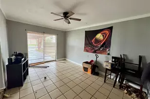 703 Hereford Dr, Beeville, TX 78102 - Photo 5