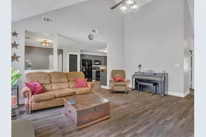 15067 Meadow Ridge Court, Nevada, TX 75173 - Photo 11