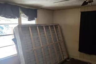 908 Burns St, Kilgore, TX 75662 - Photo 11