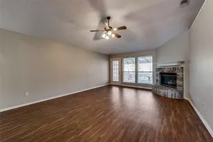 8129 Spruce Valley Dr, Fort Worth, TX 76137 - Photo 5