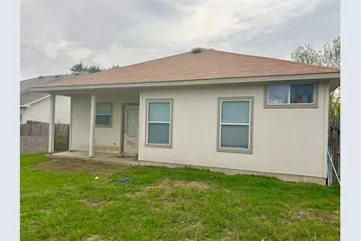 300 Wiley Street, Hutto, TX 78634 - Photo 7