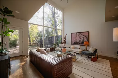 2628 Maple Springs Boulevard, Dallas, TX 75235 - Photo 7