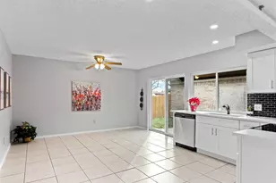 2302 Placid Dr, Carrollton, TX 75007 - Photo 11