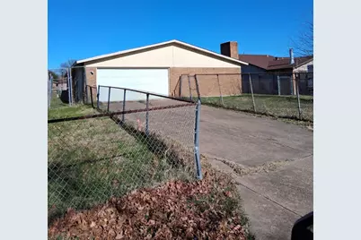 7614 Ashcrest Lane, Dallas, TX 75249 - Photo 13