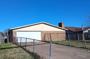 7614 Ashcrest Ln, Dallas, TX 75249 - Photo 13