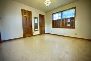 203 S Red River St, Mexia, TX 76667 - Photo 23