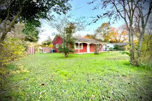 203 S Red River St, Mexia, TX 76667 - Photo 3