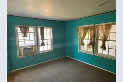 215 N Ave O, Clifton, TX 76634 - Photo 5