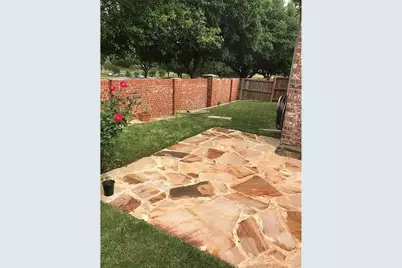 9400 Western Trail, Irving, TX 75063 - Photo 3