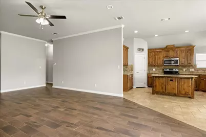 107 Donna Circle, Granbury, TX 76049 - Photo 9