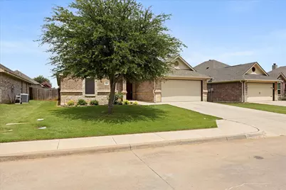 107 Donna Circle, Granbury, TX 76049 - Photo 1