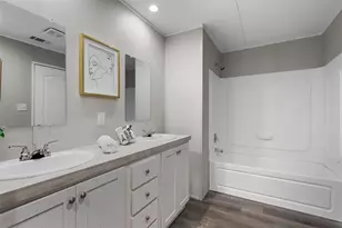 2610 Pinoak St, Granbury, TX 76048 - Photo 9