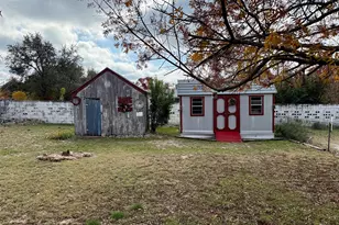 802 E Main St, Hamilton, TX 76531 - Photo 17
