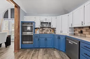 225 SW Alsbury Blvd, Burleson, TX 76028 - Photo 15