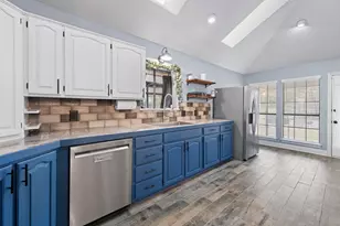 225 SW Alsbury Blvd, Burleson, TX 76028 - Photo 13