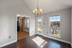 1302 Ivy Creek Dr, Mansfield, TX 76063 - Photo 9