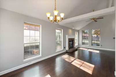 1302 Ivy Creek Drive, Mansfield, TX 76063 - Photo 11