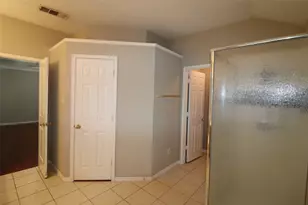 2202 Lone Pecan Dr, Garland, TX 75040 - Photo 21