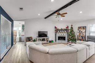 150 Edgewood Dr, Coppell, TX 75019 - Photo 5