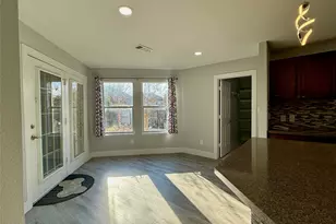 208 Oxford Dr, Roanoke, TX 76262 - Photo 9