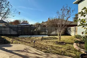 208 Oxford Dr, Roanoke, TX 76262 - Photo 21