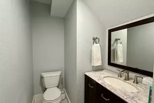 208 Oxford Dr, Roanoke, TX 76262 - Photo 11