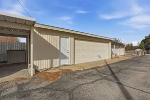 5619 Thunderbird Ct, Granbury, TX 76049 - Photo 33