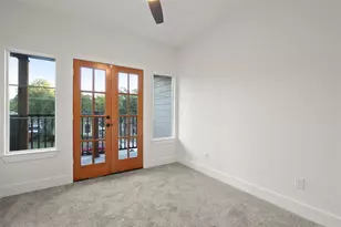 933 W Eighth St, Dallas, TX 75208 - Photo 17