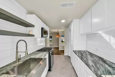 1413 Wynn Terrace, Arlington, TX 76010 - Photo 13