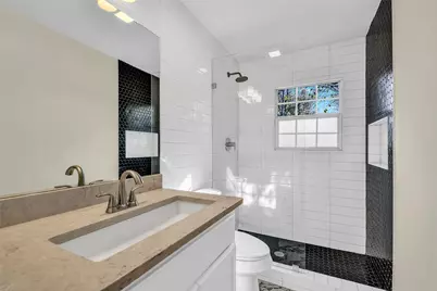 1413 Wynn Terrace, Arlington, TX 76010 - Photo 21