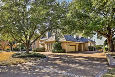 5916 Forest Highlands Drive, Fort Worth, TX 76132 - Photo 3