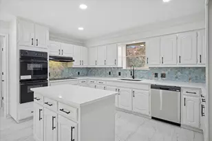 62 Legend Rd, Benbrook, TX 76132 - Photo 1