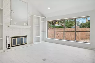 62 Legend Rd, Benbrook, TX 76132 - Photo 5