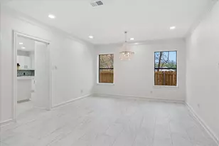 62 Legend Rd, Benbrook, TX 76132 - Photo 7