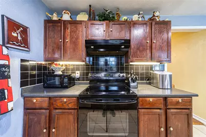 4134 Glenrose Drive, Garland, TX 75042 - Photo 7