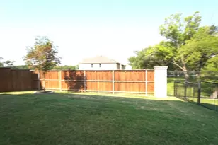 7557 Donnelly Ave, Dallas, TX 75228 - Photo 31