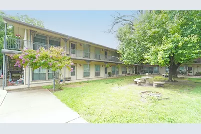 202 E Oak Street #12, Weatherford, TX 76086 - Photo 1