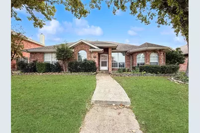 6913 Battle Creek Drive, Rowlett, TX 75089 - Photo 1