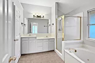 6913 Battle Creek Dr, Rowlett, TX 75089 - Photo 7