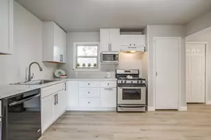 47 Donald Ct, Hurst, TX 76053 - Photo 17