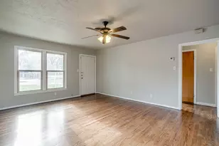 47 Donald Ct, Hurst, TX 76053 - Photo 7