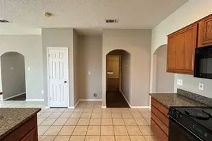 9012 Rushing River Dr, Fort Worth, TX 76118 - Photo 7