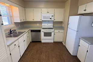 105 Southland Dr, Sanger, TX 76266 - Photo 7