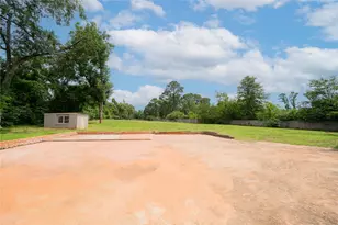 812 E 1st, Hughes Springs, TX 75656 - Photo 37