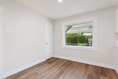 849 Arlington Drive, Woodway, TX 76712 - Photo 15